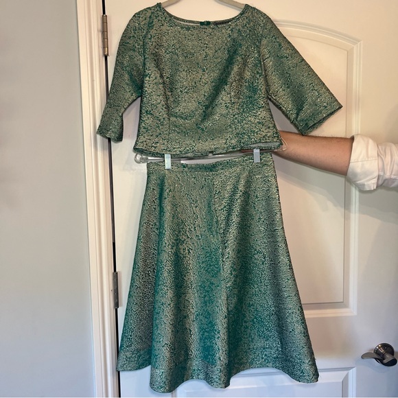 Bigoschi shirt and skirt matching set silver and turquoise pattern - Picture 2 of 8